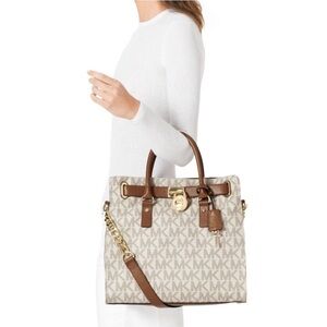 New MK ( Hamilton) Large Satchel Purse.